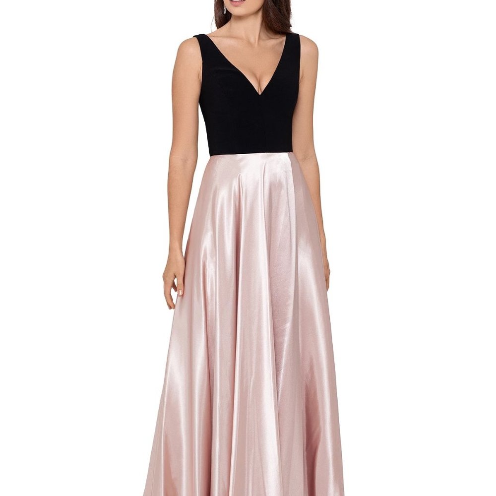 Betsy & Adam V-Neck Gown Black/Beige Size 8